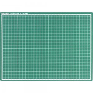 Мат для резки BRAUBERG трехслойный, А2 600х450 мм, двусторонний, толщина 3 мм, зеленый 236903