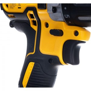 Ударная дрель-шуруповерт DEWALT DCD796NT