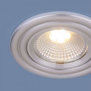 Встраиваемый светильник Elektrostandard точечный свет 9902 LED 3W COB SL серебро a038458