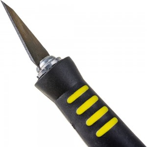 Макетный нож (прорезиненная алюминиевая ручка) FIT IT 10487