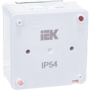 Одноместная розетка IEK для открытой установки, с заземляющим контактом, с крышкой РСб20-3-ГПБд IP54 (цет крышки: серый) ERMP12-K03-16-54-EC