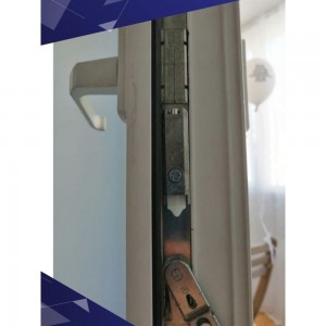 Балконная защелка для дверей пвх KOMFORT москитные системы maco (мако) БЗМ1