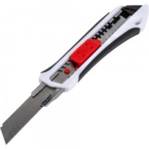 Нож со сменными лезвиями Монтажник обрезиненный, 1+2 лезв, 18мм, ABS+TPR, кнопка Easy Slider 600504