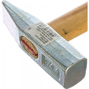 Оцинкованный молоток с деревянной рукояткой НИЗ 2000-04