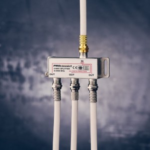 Делитель PROconnect ТВ х 3 под F разъём 5-2500 МГц СПУТНИК 05-6202-4