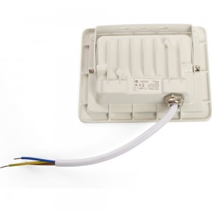 Светодиодный прожектор SAFFIT SFL90-30 2835SMD, 30W 6400K AC220V/50Hz IP65, белый в компактном корпусе 55072